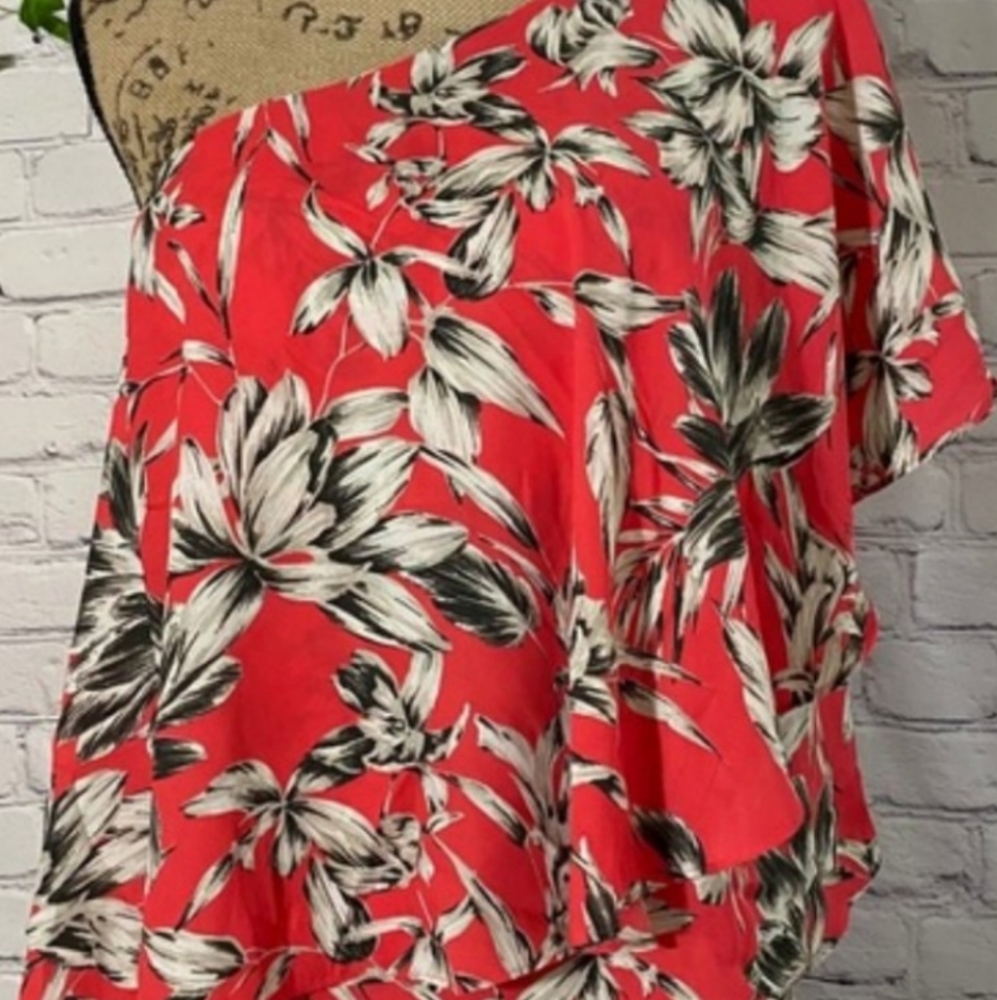 NWT! Banana Republic Top